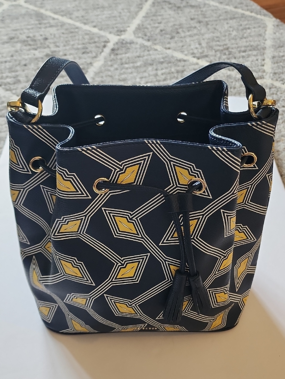 Ted Baker London Lesliie Lip Bucket Bag.
